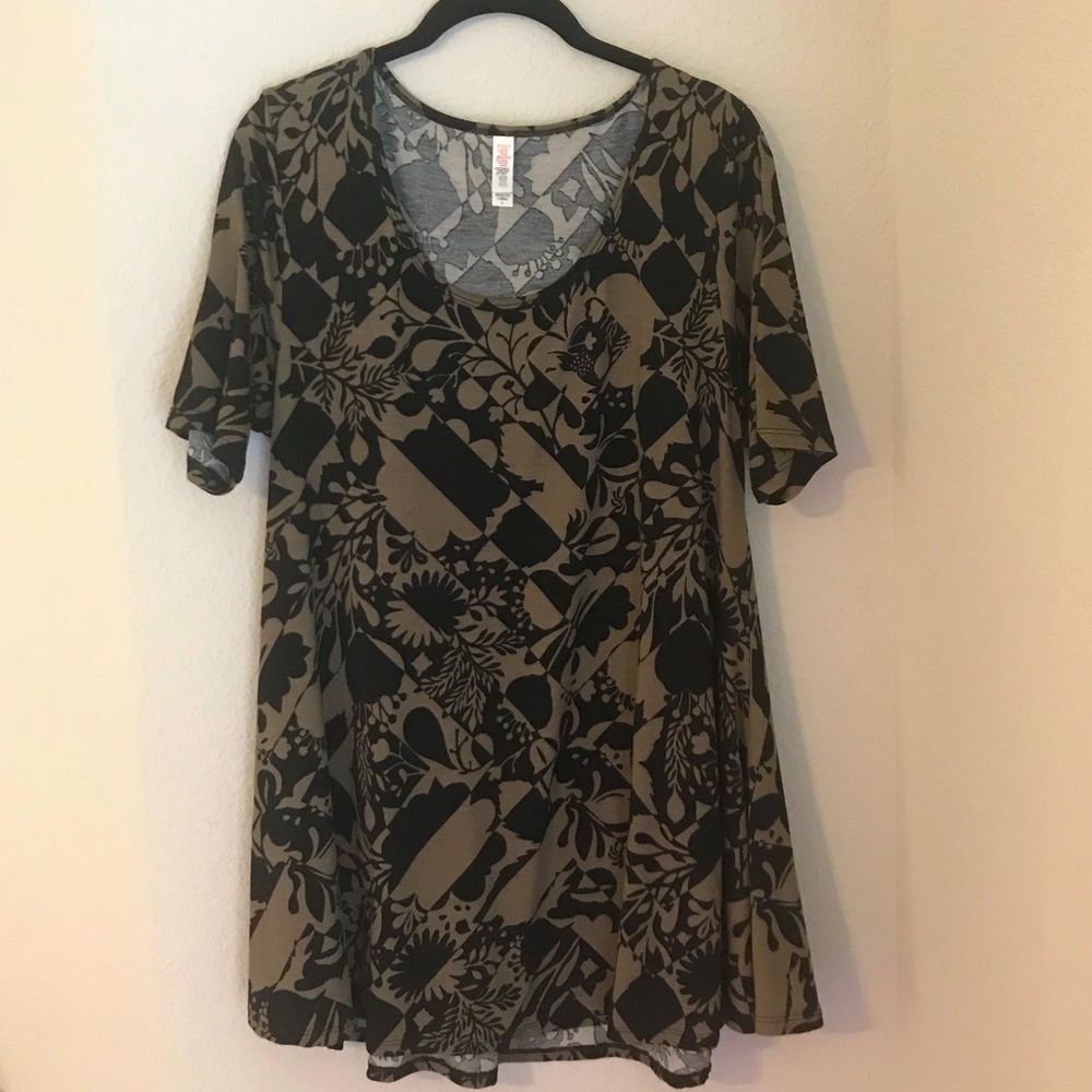 Women’s Lula Roe Dress